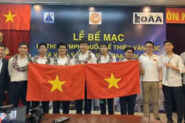 Vietnamese students win medals at Int’l Olympiad on Astronomy and Astrophysics 