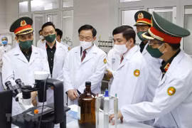 NA Chairman visits Military Medical University