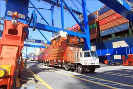 Container cargo via seaports sees double-digit growth
