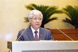 VFF leader congratulates Lao counterpart on re-election