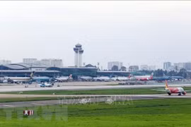 Upgraded runway at Tan Son Nhat airport to be inaugurated on Jan. 10