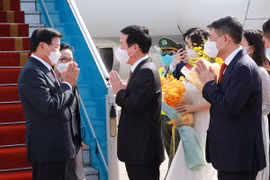 Top leader of Laos begins official friendship visit to Vietnam