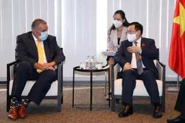 NA Chairman hosts European business leaders on visit to Belgium
