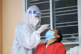 Vietnam sees over 9,500 new COVID-19 cases in 24 hours