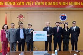 Health Ministry receives 500,000 AstraZeneca vaccine doses donated by Argentina