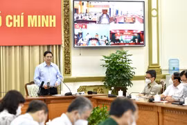 PM asks for continued support to HCM City during pandemic peak 