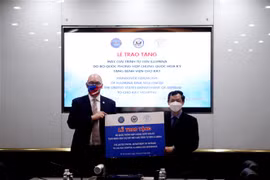 Cho Ray hospital receives US-funded gene sequencing machine