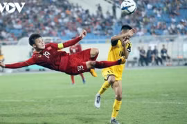 Nguyen Quang Hai nominated among best midfielders in AFC Cup