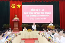 Party General Secretary To Lam has a working session with the Standing Board of the provincial Party Committee of Ninh Thuan province on December 5. (Photo: VNA)