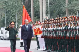 Party General Secretary To Lam, who is also Secretary of the Central Military Commission, comes to the celebration (Photo: VNA)