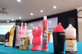 New generation cigarettes "disguised" as toys and cosmetics. (Photo: VNA)