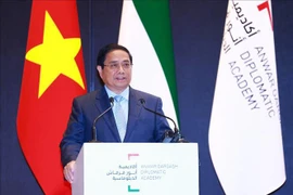 Vietnamese Prime Minister Pham Minh Chinh delivers a policy speech at the Anwar Gargash Diplomatic Academy. (Photo: VNA)