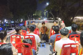 ‘Xam on the bus’ relives memories of Hanoi before 1990s