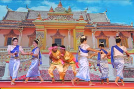 Khmer people in Soc Trang celebrate Sene Dolta Festival