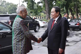 NA Chairman Tran Thanh Man (R) and President of Timor Leste Jose Ramos-Horta (Photo: VNA)