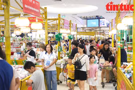 People visit the Hanoi Agriculture Fair 2024. (Photo: VNA)