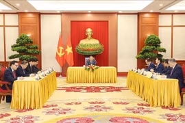 Party General Secretary and State President To Lam holds phone talks with Russian President Vladimir Putin. (Photo: VNA)