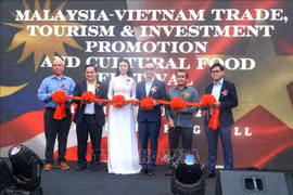 At the ribbon-cutting ceremony (Photo: VNA)