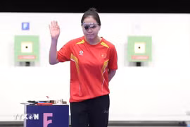Vietnamese shooter Trinh Thu Vinh scores 587 points at the qualification event on August 2. (Photo: VNA)