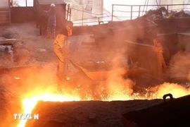 Production at Lao Cai iron and steel plant (Photo: VNA)