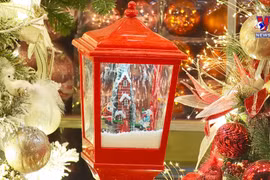 Christmas decoration market vibrant in Hanoi