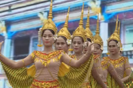 Khmer villages in Soc Trang province given facelift