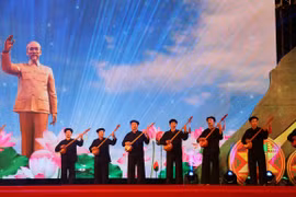 The national cultural identity is the strongest stronghold to protect the Vietnamese values amidst the irresistible integration trend. Illustrative image (Photo: VNA)