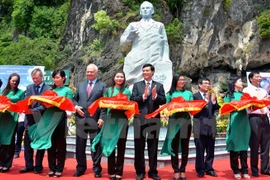 Statue of Soviet cosmonaut Titov revealed in Ha Long Bay