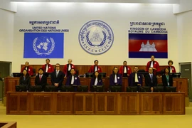 Australia pledges extra 2.3 mln USD to Khmer Rouge Tribunal