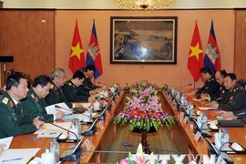  Vietnam, Cambodia’s military officials discuss cooperation 