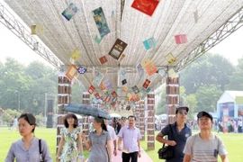 Hanoi Book Festival attracts people of all ages