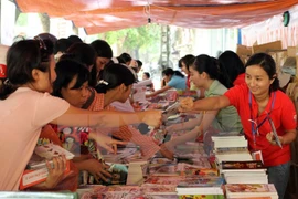  Russian literature books in Vietnamese made public