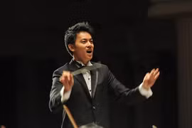 Music night features Russian songs