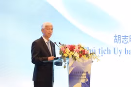Vice Chairman of the HCM City People’s Committee Vo Van Hoan addresses the conference on September 24. (Photo: VNA)