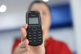 The shutdown of the 2G mobile network is rescheduled to October 15, 2024. (Illustrative photo: VNA)