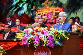 Do Van Chien, Politburo member, Secretary of the Party Central Committee and President of the 10th-tenure VFF Central Committee, delivers the closing speech at the 10th National VFF Congress on October 18. (Photo: VNA)