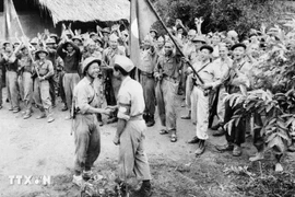 Soldiers of the Vietnam - Laos combatant alliance in the resistance war against France in 1950 (File photo: VNA)
