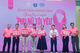 Vietnamese famous artists spread the campaign’s messages. (Photo: VNS)