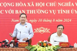 NA Chairman Tran Thanh Man speaks at the meeting with the Standing Committee of the Nam Dinh provincial Party Committee on August 10. (Photo: VNA)