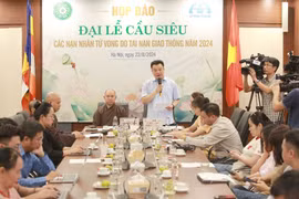 The press meeting held on August 22 to give information about the requiem for dead victims of traffic accidents. (Photo: qdnd.vn)