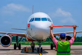 Vietjet opens Can Tho-Quang Ninh route