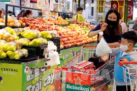 Retailers anticipate business to pick up in year-end shopping season