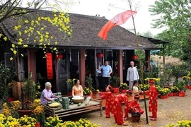 Neu pole sends off evil spirits, welcomes blessings 