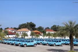 Vietnamese electric ride-hailing service makes debut in Laos
