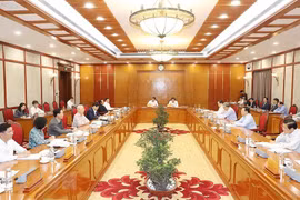 Party chief chairs meeting of Politburo, Secretariat