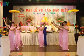 Buddhist Vu Lan festival held in Czech Republic