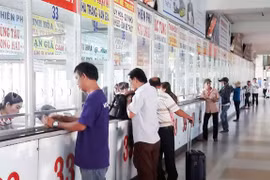 Transport firms add routes before Tet