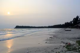 Quan Lan Island offers peaceful stop for visitors