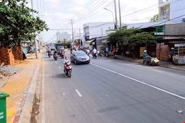 HCM City aims to build road beside clogged highway