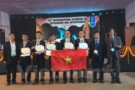 Vietnam bags one silver prize at Int’l Astronomy Olympiad
